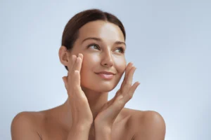 ¿Por qué es importante la hidratación en los tratamientos estéticos? Clínica estética en Alicante | Maeli Clinic Clínica estética en Alicante | Maeli Clinic Mantener la piel hidratada